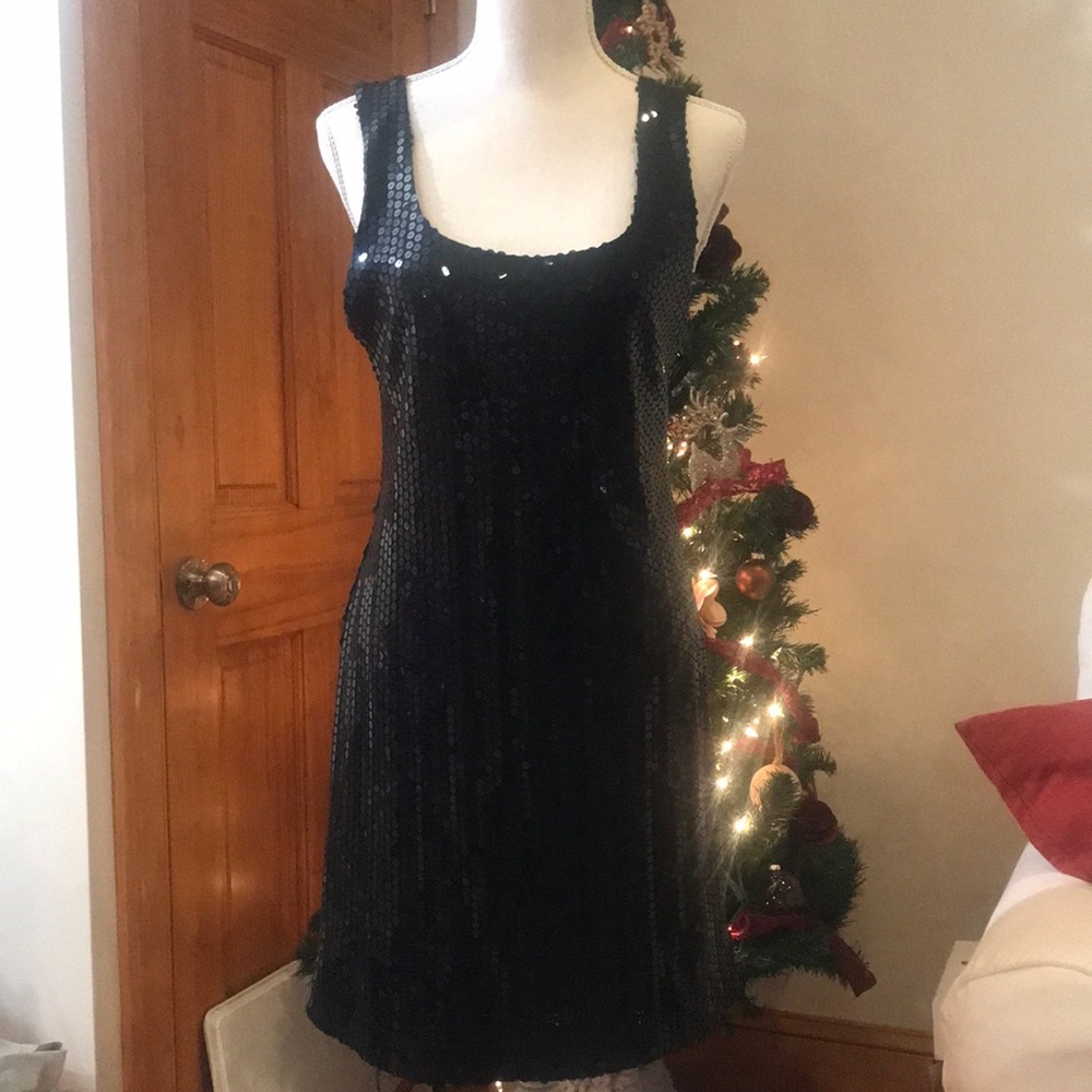 Bailey 44 Sz M Sequins Black Dress